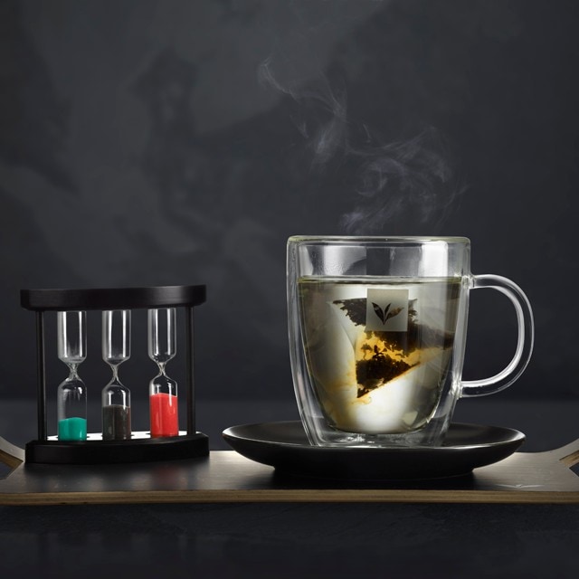 La técnica perfecta para servir el té