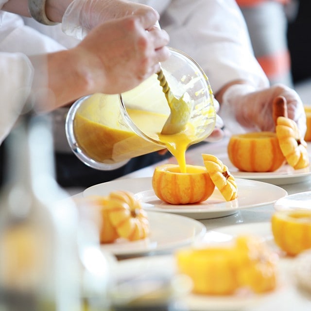 Cómo sacar el mayor partido al room service