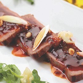 Atún marinado con pesto rojo Atún marinado con pesto rojo
