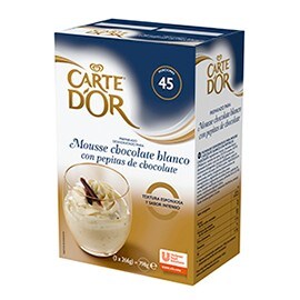 Mousse de chocolate blanco con pepitas Mousse de chocolate blanco con pepitas